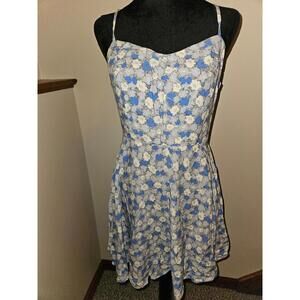 Old Navy Dress. white blue floral pattern, sleeveless, Medium Petite, BNWT
